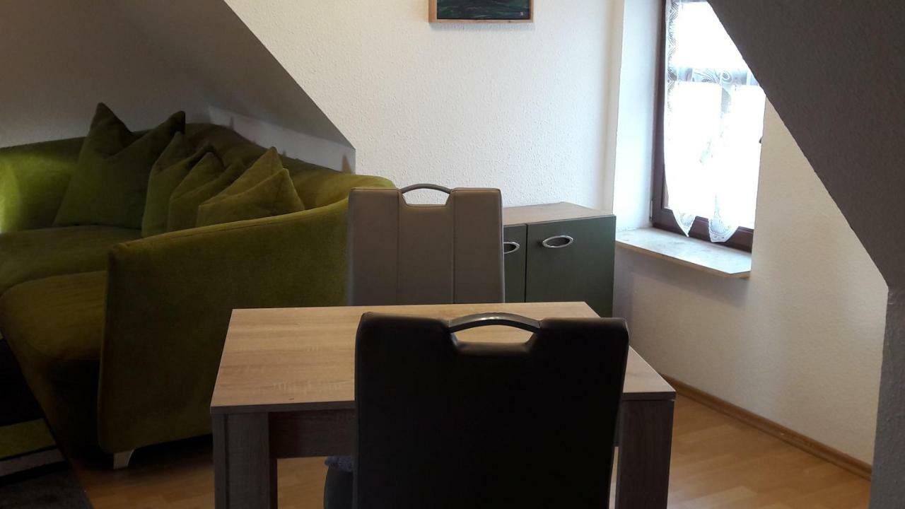 Appartamento Zum Kleinen Riesen Erfurt Esterno foto